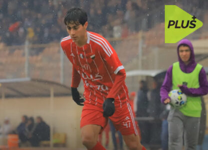 لاعبي أهلي حلب يحتفلون بفوزهم في مباراة الدوري السوري