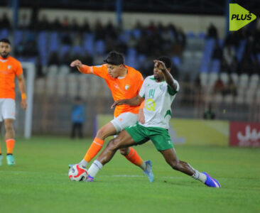 لاعبي الكرمة يحتفلون بهدف في مرمى الغراف بدوري نجوم العراق