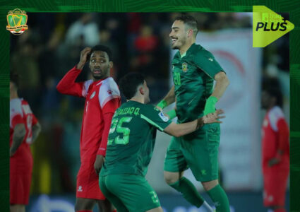 لاعبي الشرطة يحتفلون بهدف الفوز على الموصل في الدوري العراقي