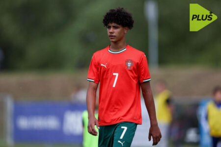 كريستيانو رونالدو جونيور يتدرب بقميص ريال مدريد للشباب