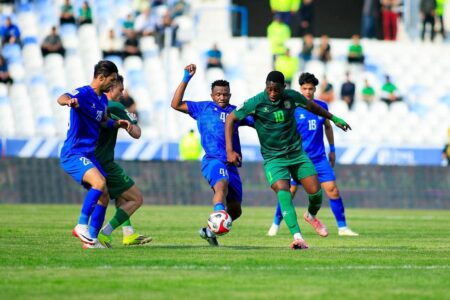 جماهير القوة الجوية في ملعب الشعب الدولي بعد قرار العقوبات