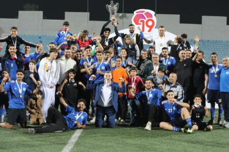 لاعبي الرمثا يحتفلون بلقب كأس الأردن تحت 19 عامًا بعد الفوز على الفيصلي