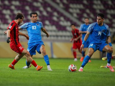 لاعبي الطلبة يحتفلون بهدف التعادل ضد نوروز في الدوري العراقي
