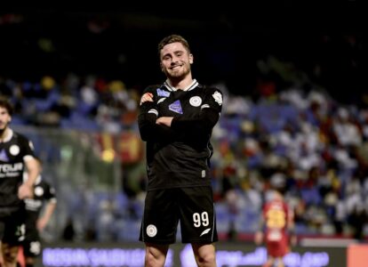 النشمي علي عزايزه يوقع عقدًا مع وكالة CAA Base العالمية