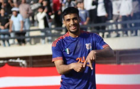 لقطة من ديربي حمص بين فريقي الكرامة وحمص الفداء في الدوري السوري