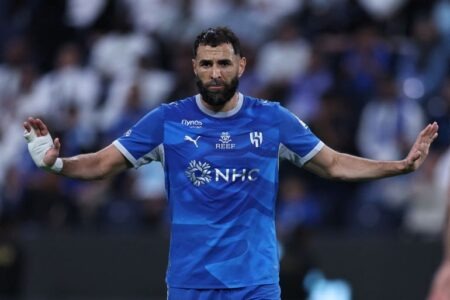كريم بنزيما يغادر نادي الهلال السعودي
