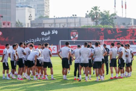 لاعبي الأهلي في تدريبات مكثفة استعدادًا لمباراة سموحة