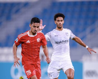 عمر علي يحتفل بهدفه في مباراة الشمال والبدع بكأس نجوم قطر