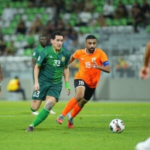 لاعبي الشرطة يحتفلون بـ فوز الشرطة على الكهرباء في مباراة الدوري العراقي.